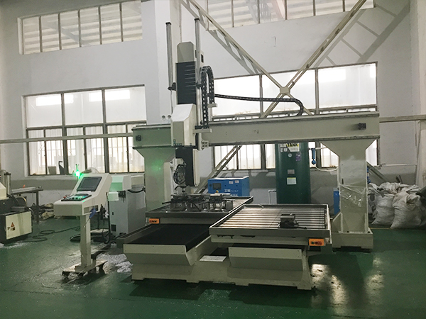 五軸數控加工中心在汽車模具加工領域的優勢，您知道嗎？
